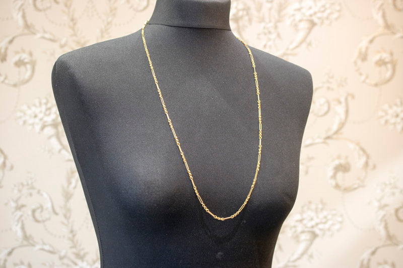 Superb Antique 18ct Edwardian Ornate Guard Chain. Double Dog Clip. English C.1900 32 inches