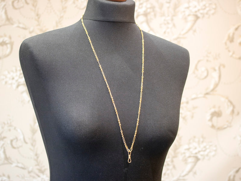 Superb Antique 18ct Edwardian Ornate Guard Chain. Double Dog Clip. English C.1900 32 inches