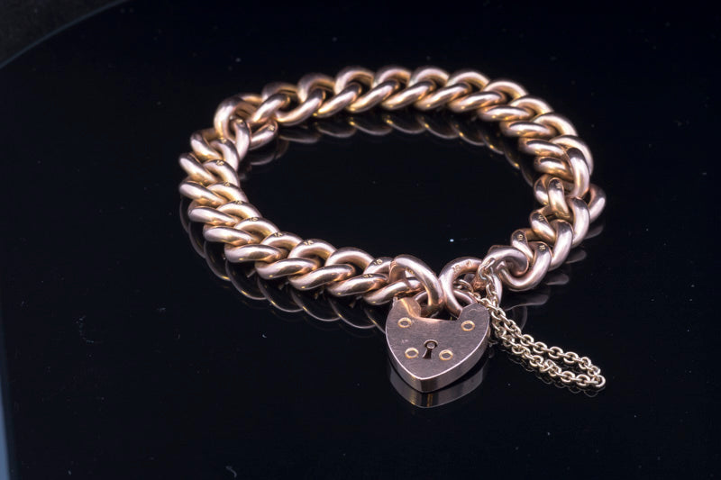 Superb Antique Victorian 15ct Gold Curb Bracelet Original Padlock and Box.