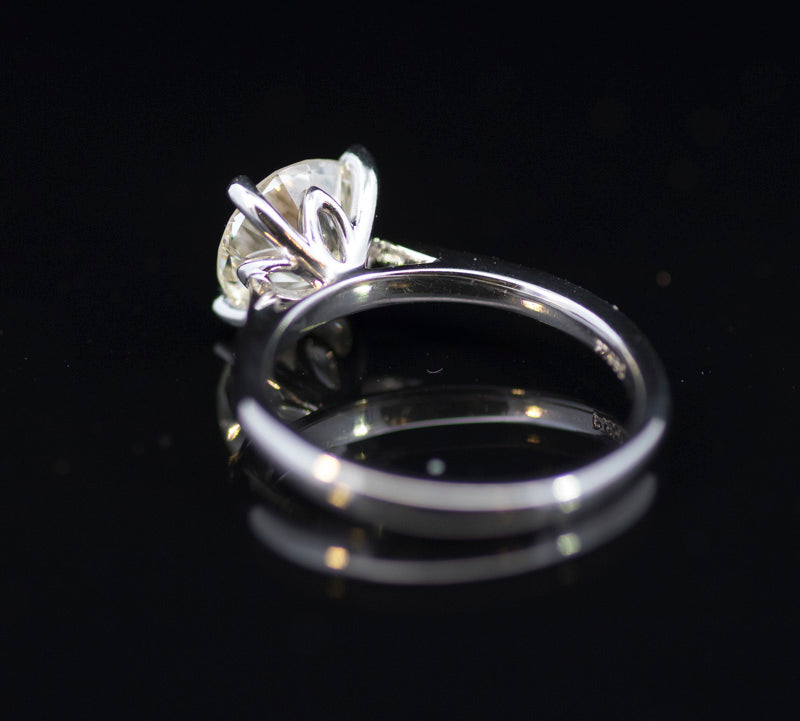 Natural 2.35ct Certificated Diamond Set In Platinum Ring. Certificated Diamond. L, SI2
