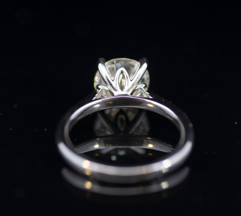 Natural 2.35ct Certificated Diamond Set In Platinum Ring. Certificated Diamond. L, SI2