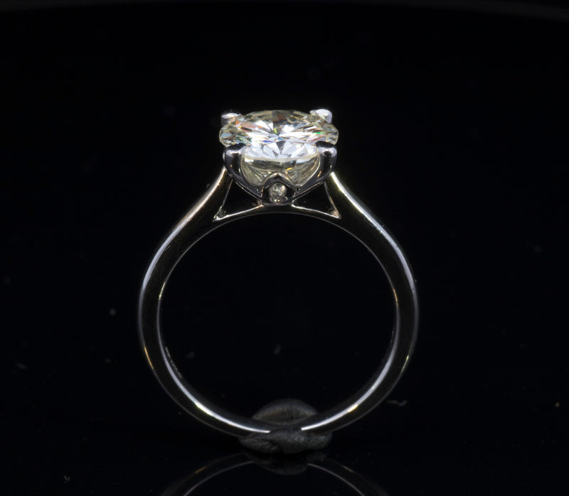 Natural 2.35ct Certificated Diamond Set In Platinum Ring. Certificated Diamond. L, SI2