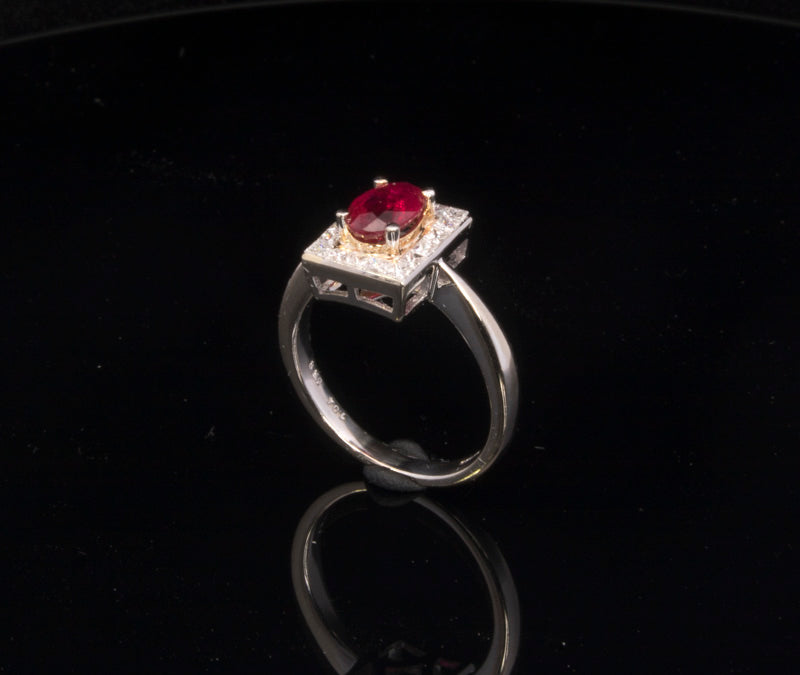 18ct Gold Ruby and Diamond Tablet Ring. Princess Cut Diamonds. Superb Quality. Pre-Loved.
