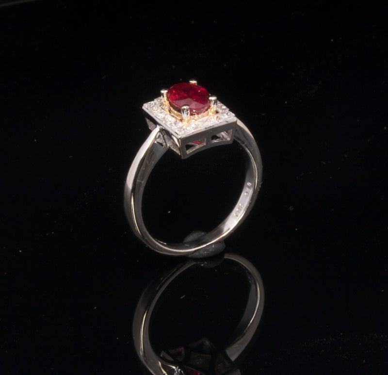 18ct Gold Ruby and Diamond Tablet Ring. Princess Cut Diamonds. Superb Quality. Pre-Loved.