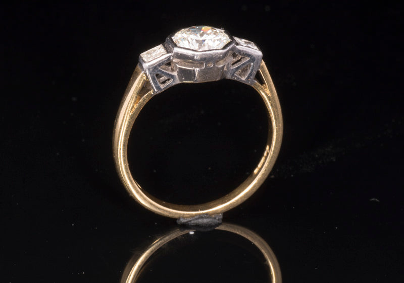 Pre-Loved Art-Deco Style. 18ct Gold Natural Diamond Ring. Octagonal Setting, Princess Diamond Shoulders. 1.00ct centre