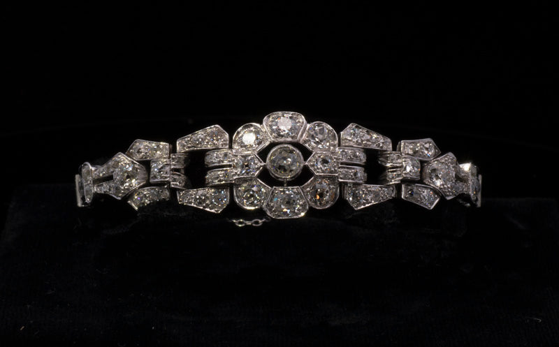 Magnificent Antique Platinum and Diamond Art Deco Bracelet. English Circa 1920. 8.25 Carats