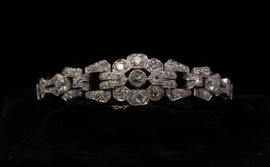 Magnificent Antique Platinum and Diamond Art Deco Bracelet. English Circa 1920. 8.25 Carats