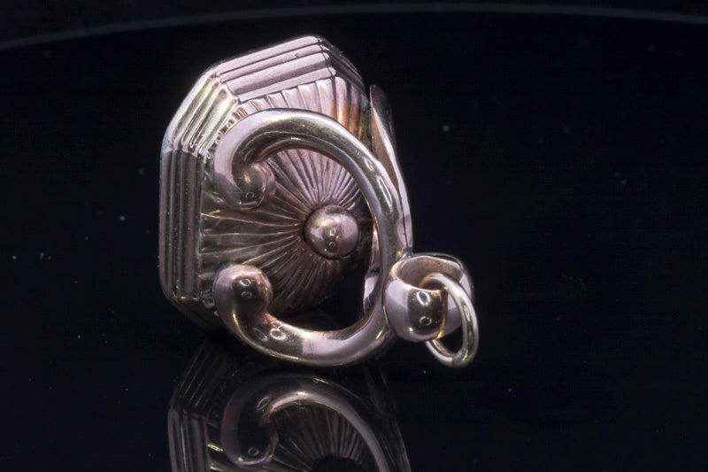 Exceptional Antique 9ct Gold Chalcedony Engraved Fob Circa 1840/1850. Beautifully Engraved.