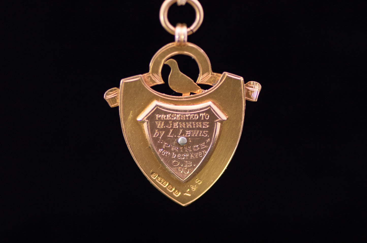 Beautiful Enamel Antique 9ct Enamelled Homing Pigeon Pendant / Fob. Assayed in Birmingham 1901.