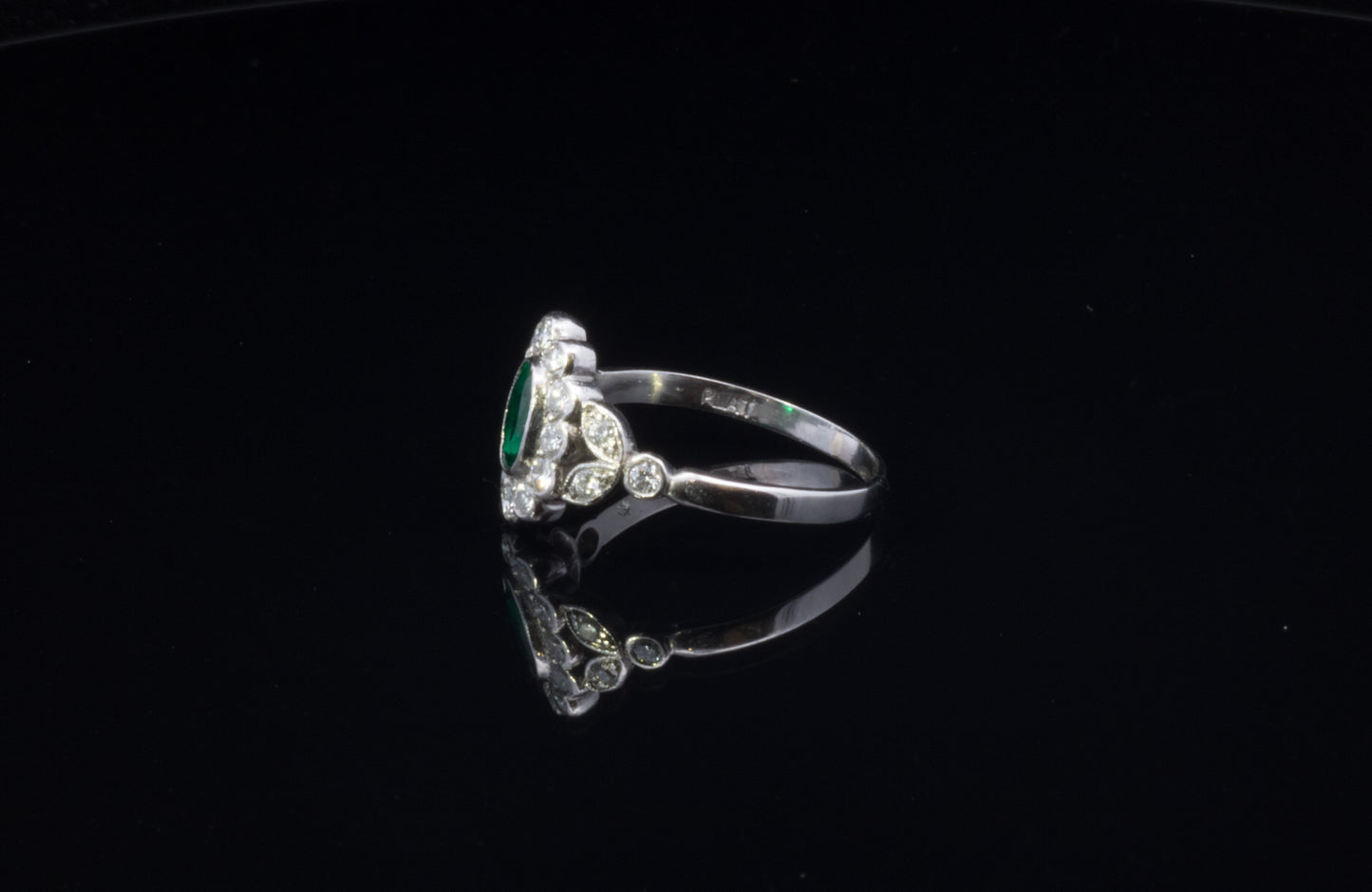 Emerald and Diamond Ring. Vintage Platinum Cluster Ring. Art Deco / Edwardian Style.