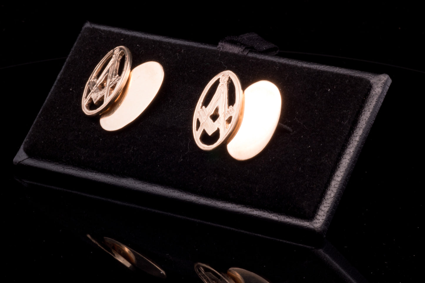 9ct Masonic Cufflinks. Hallmarked London 2007.