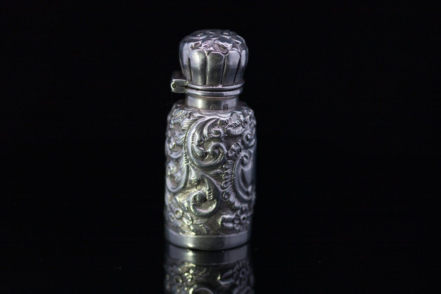 Antique Silver Victorian Scent Bottle. Exquisite Example 1876.