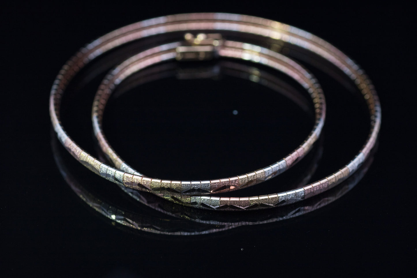 Vintage 9ct Gold Tri-Colour Collar. White, Rose & Yellow Gold. 1970`s / 1980`s.