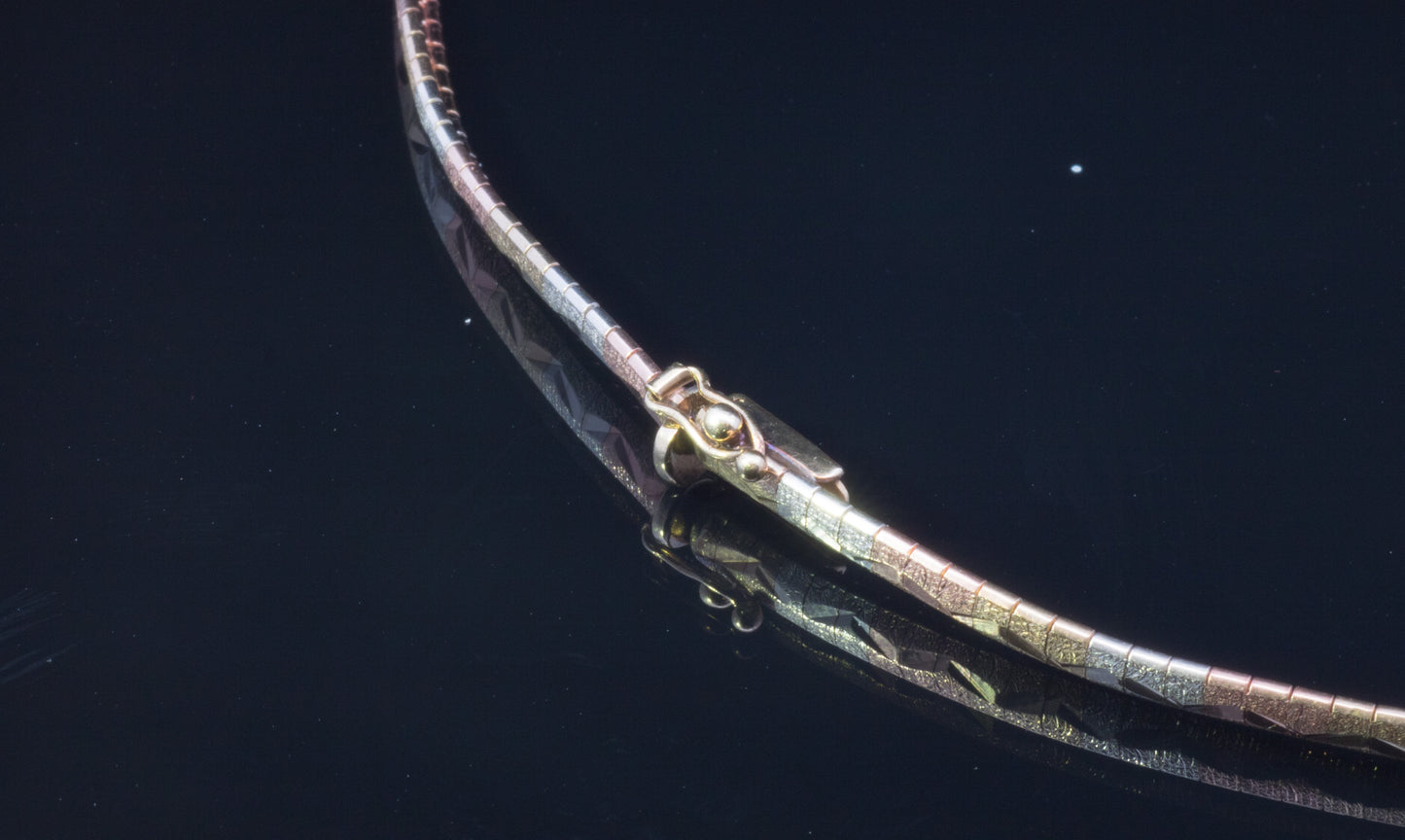 Vintage 9ct Gold Tri-Colour Collar. White, Rose & Yellow Gold. 1970`s / 1980`s.