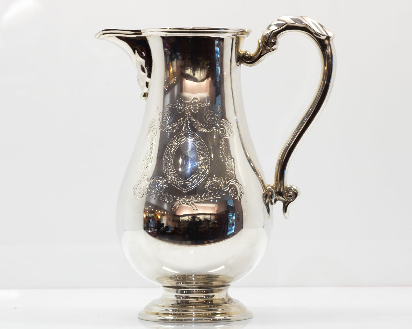 Beautiful Sterling Silver Wine / Claret. Jug Dublin 1967. Maker 'RISL' Royal Irish Silverware Limited.