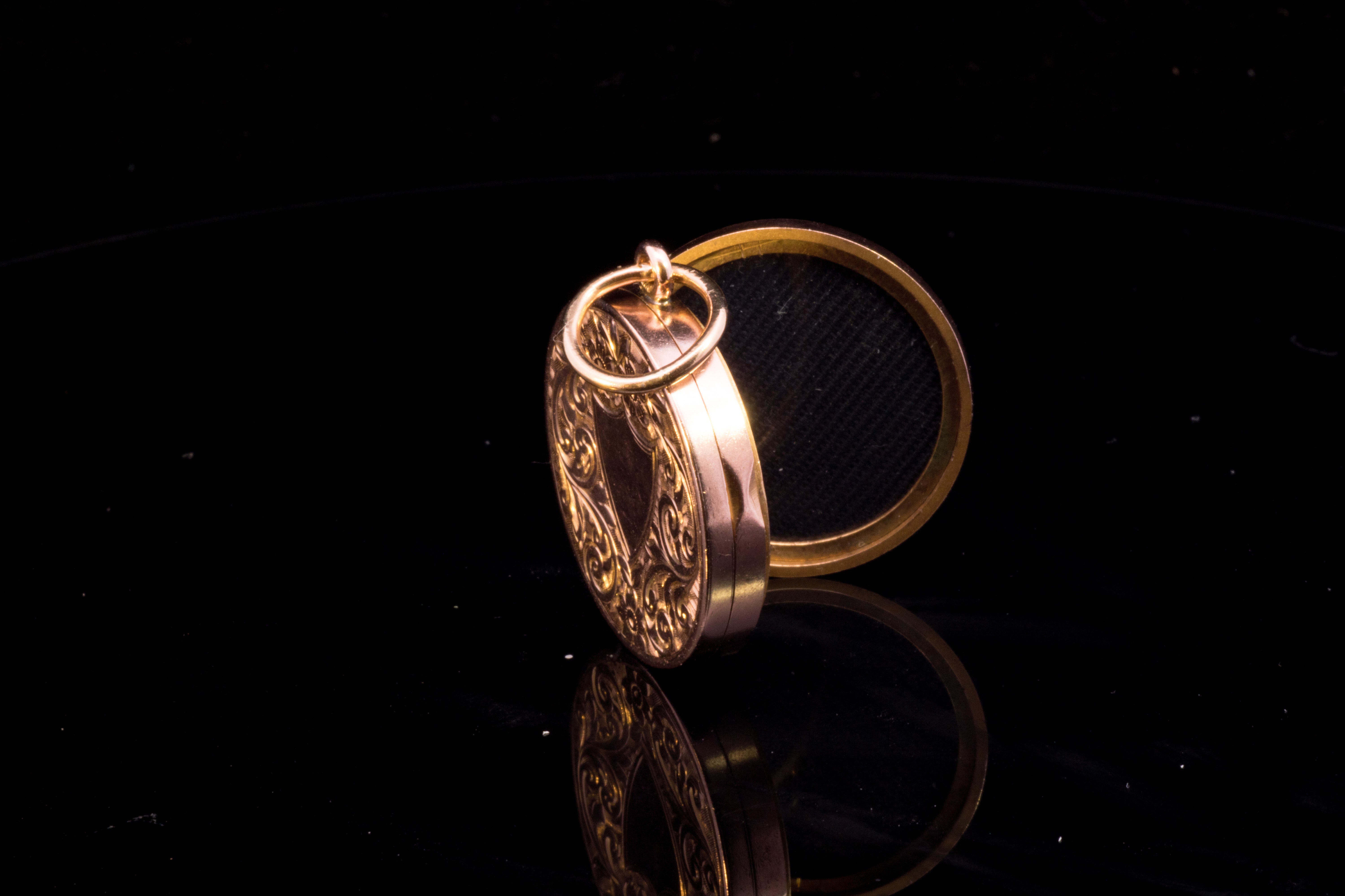 Lockets – Nicholas & Co. Fine Jewellers