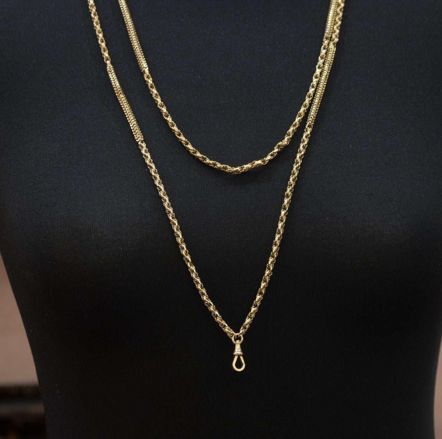 Attractive Victorian Antique 9ct Gold Guard Chain 60inch.  English C.1880