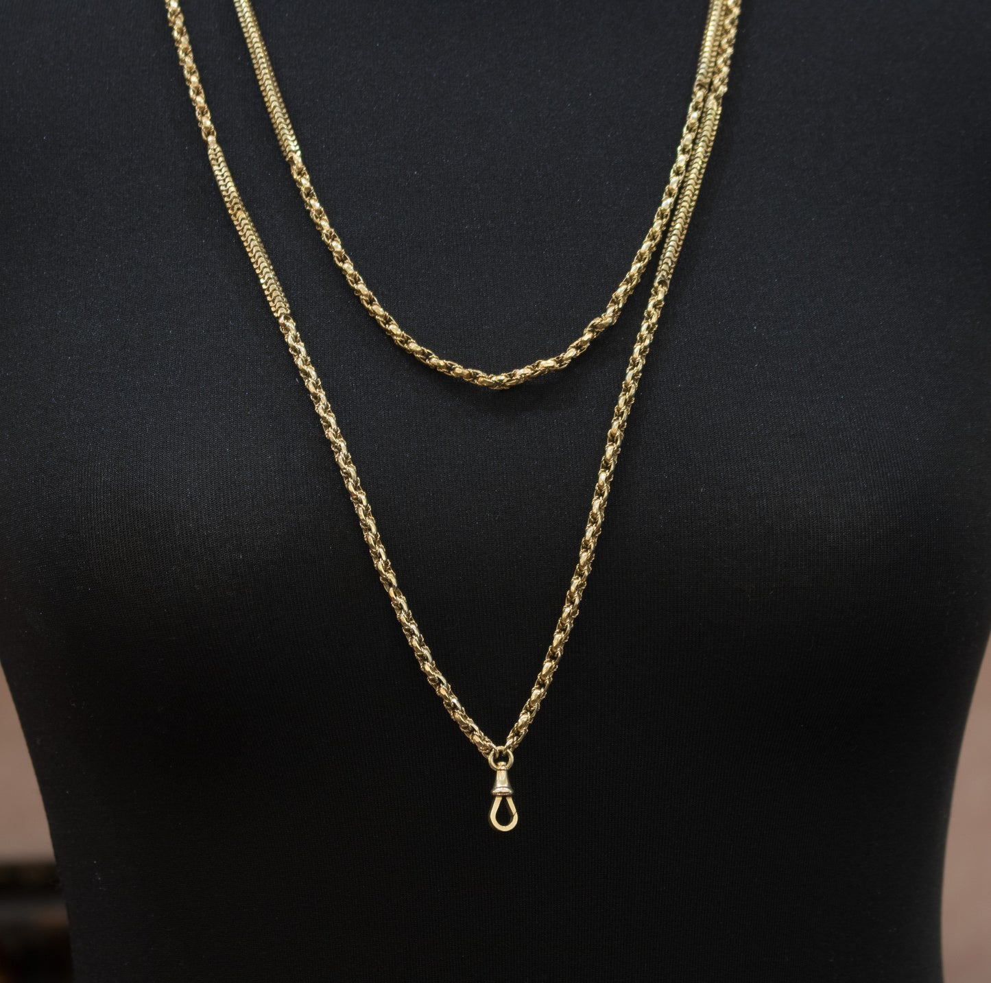 Attractive Victorian Antique 9ct Gold Guard Chain 60inch.  English C.1880