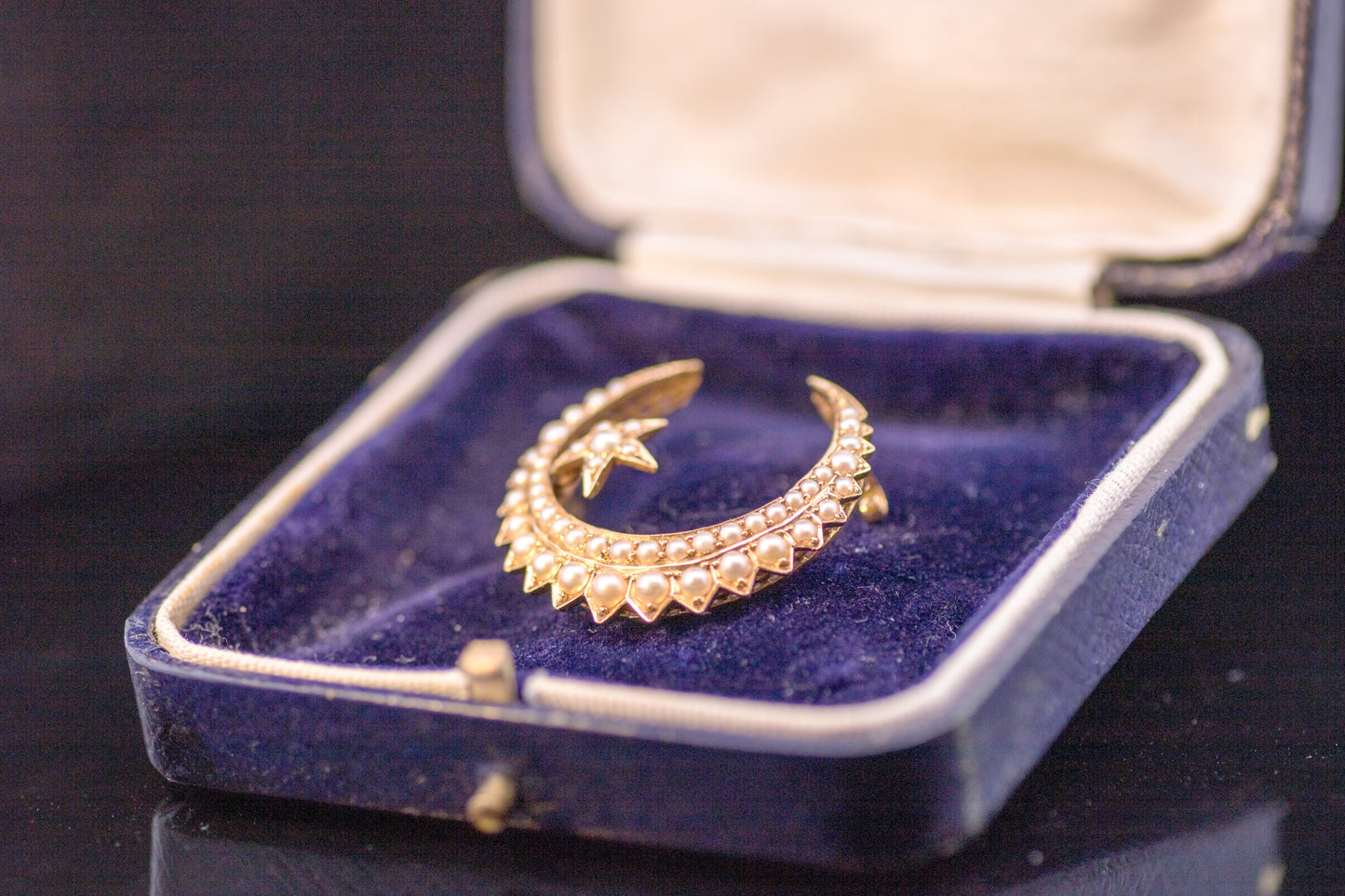 Antique 15ct Gold and Split Pearl Star & Crescent Moon Brooch C.1900. Stunning Condition and Quality.