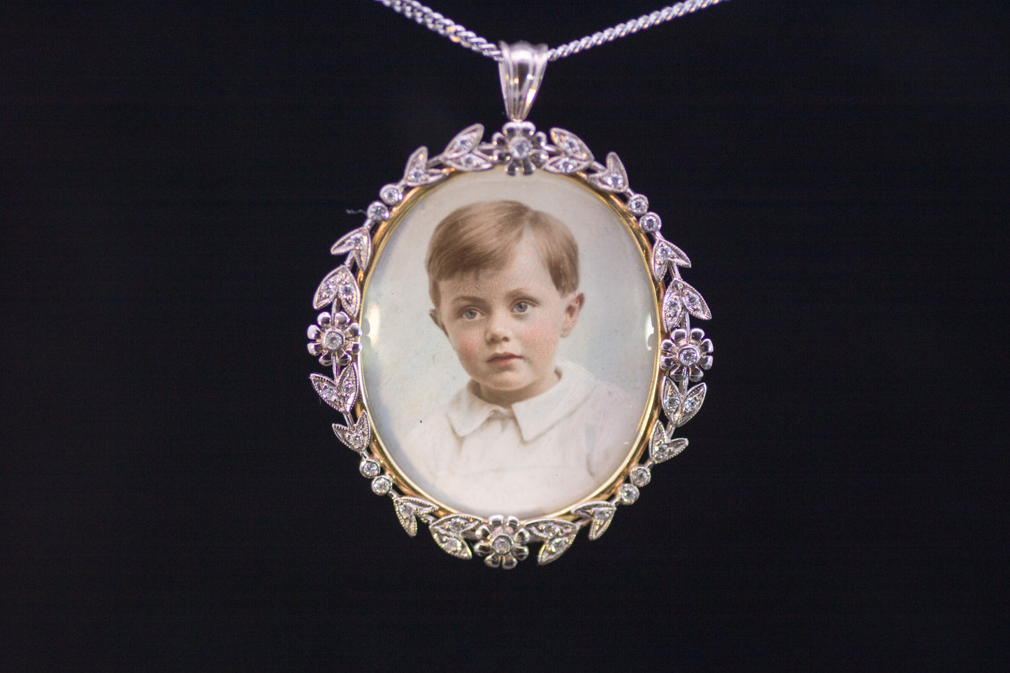 Beautiful Antique 18ct Gold and Diamond Picture Locket. French. C.1910