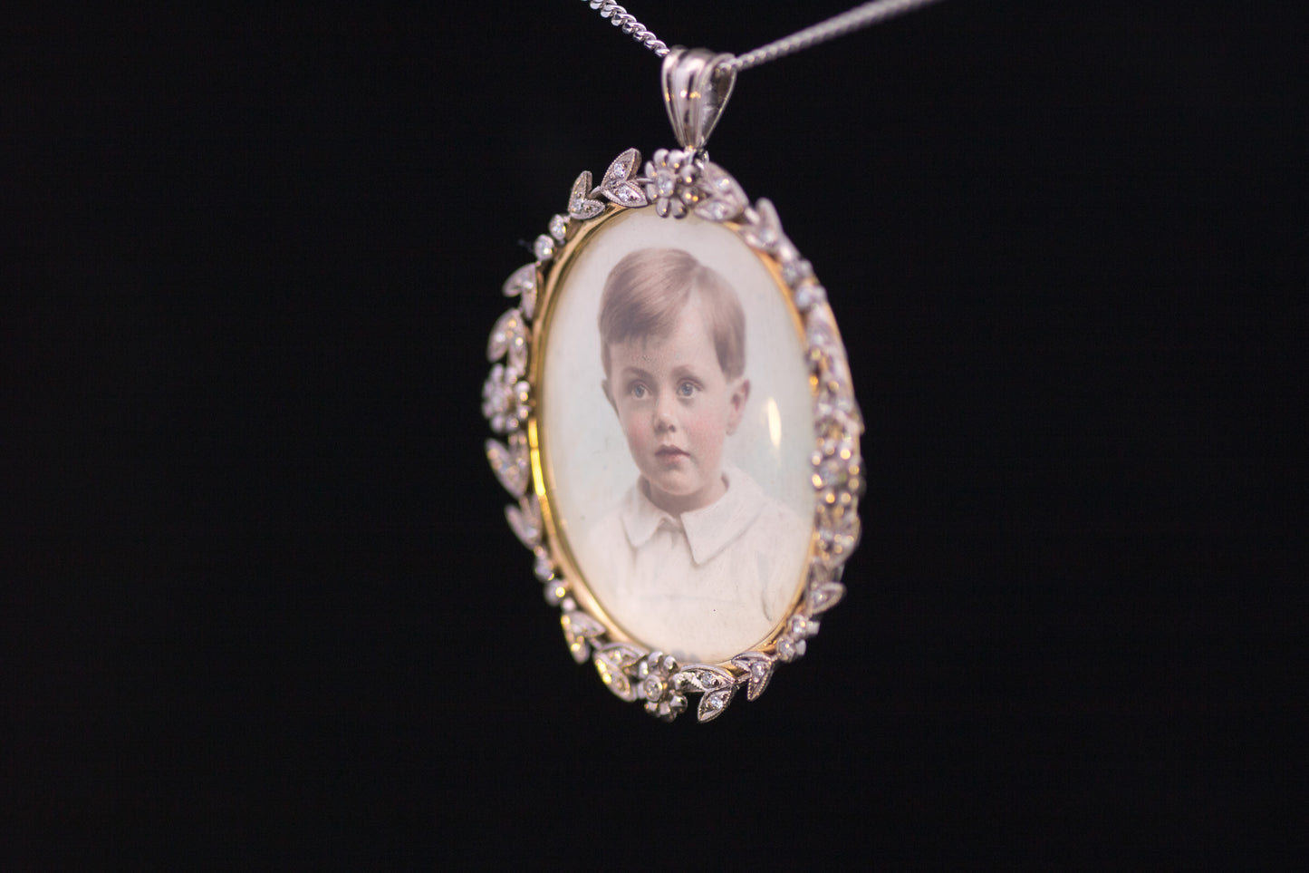 Beautiful Antique 18ct Gold and Diamond Picture Locket. French. C.1910