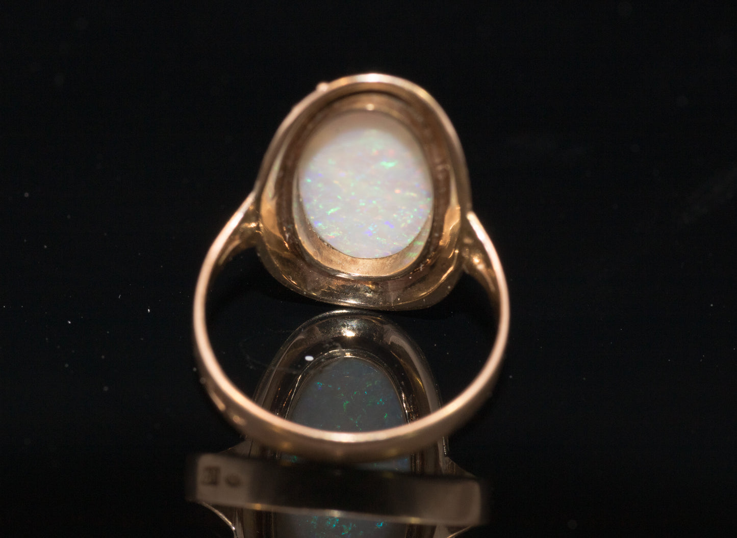 Vintage Scandinavian Design 14k Gold Natural Oval Opal Ring.