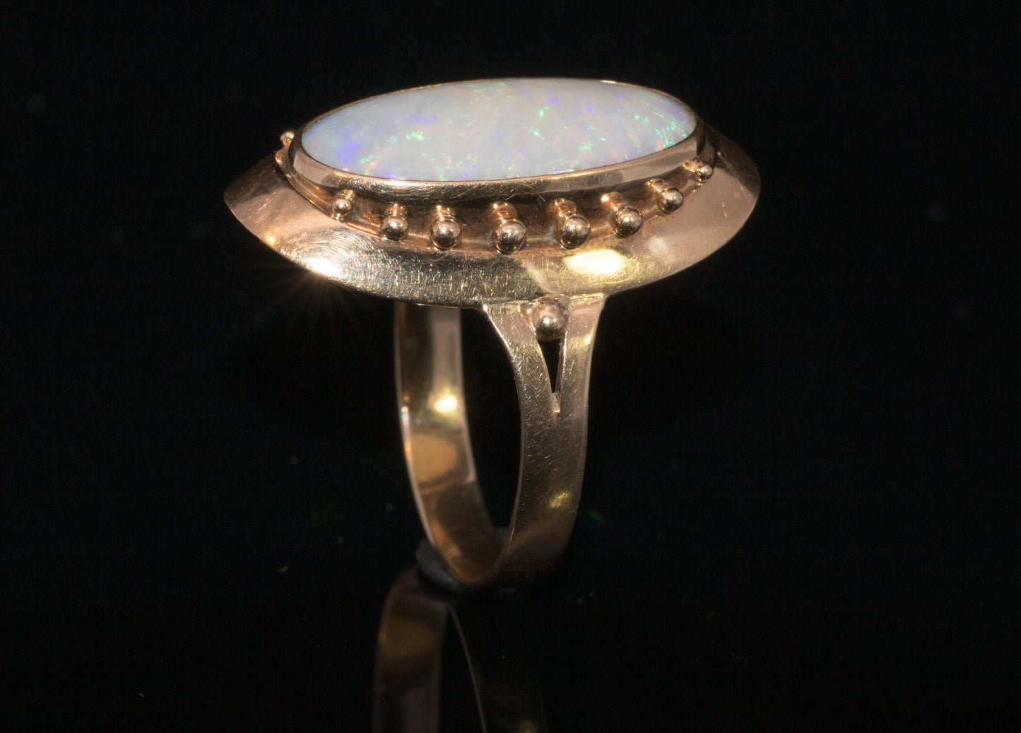 Vintage Scandinavian Design 14k Gold Natural Oval Opal Ring.