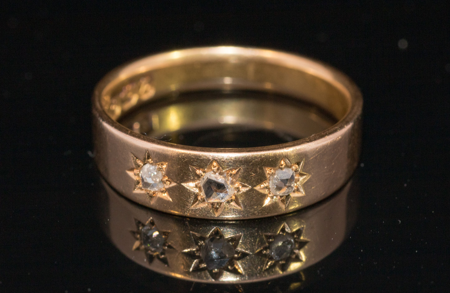 Antique 18ct Gold Gypsy Set Rose-cut Diamond 3 stone ring