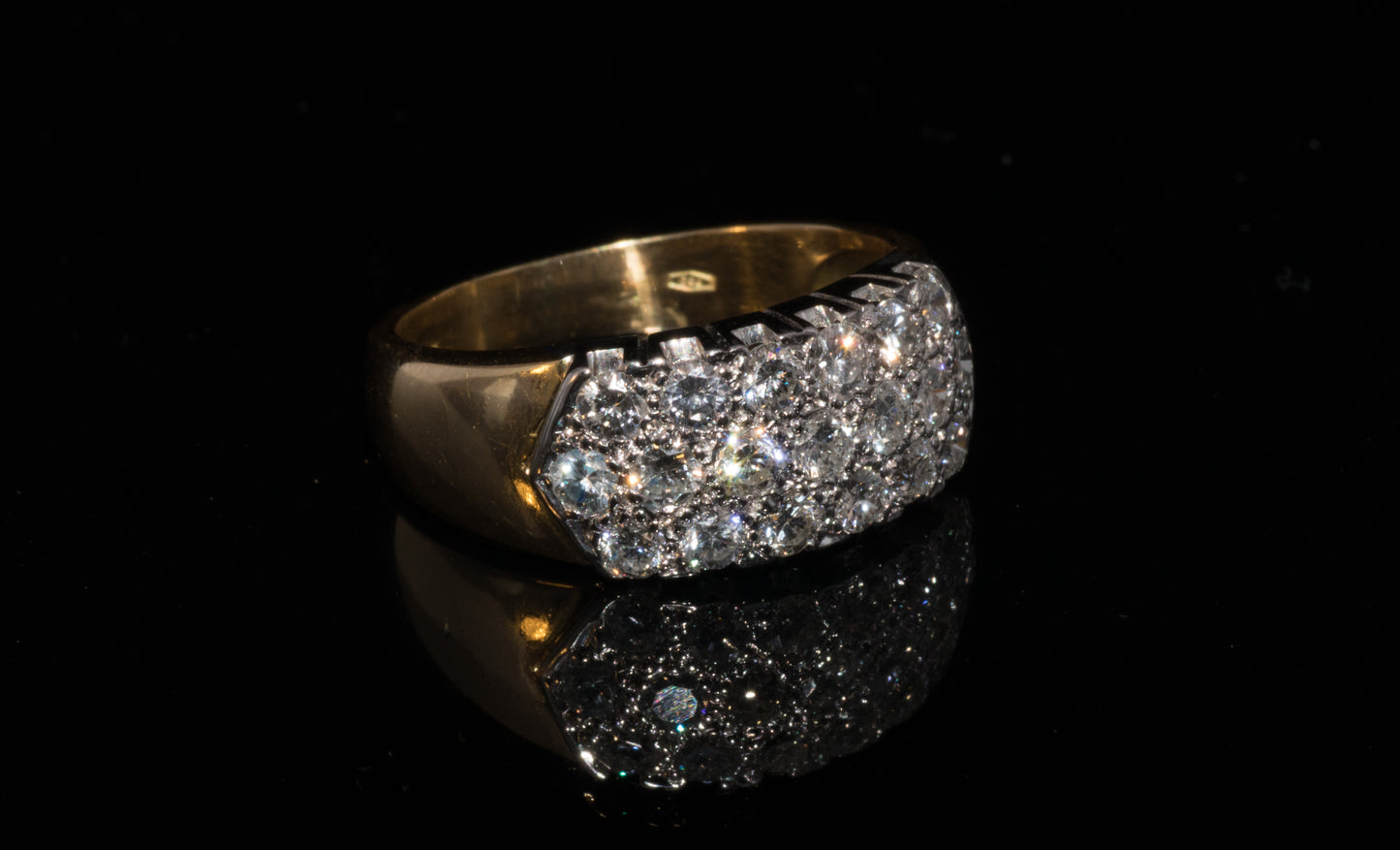 Vintage 18ct White and Yellow Gold Natural Diamond Pavé Set Ring. 1.20ct.
