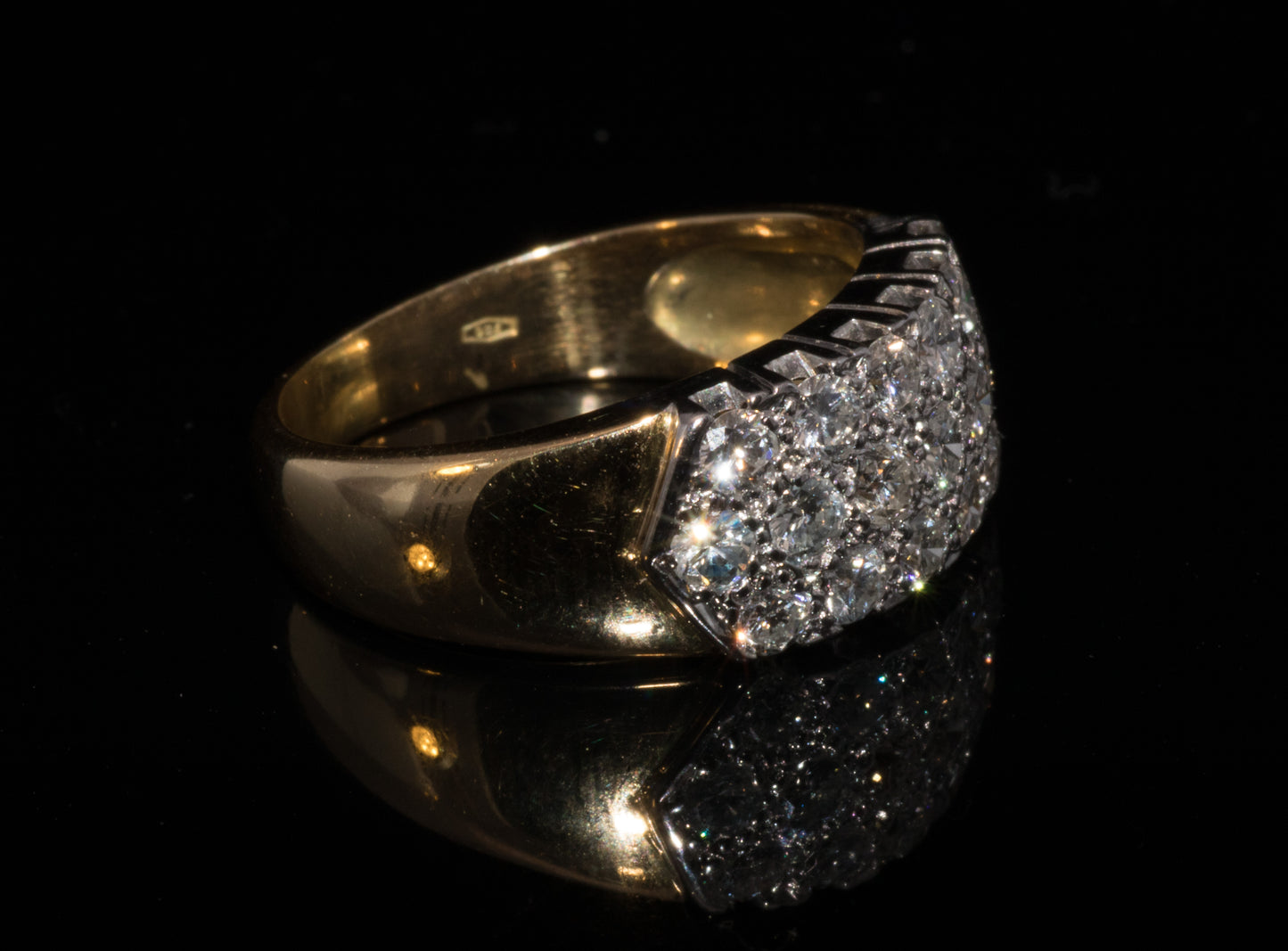Vintage 18ct White and Yellow Gold Natural Diamond Pavé Set Ring. 1.20ct.