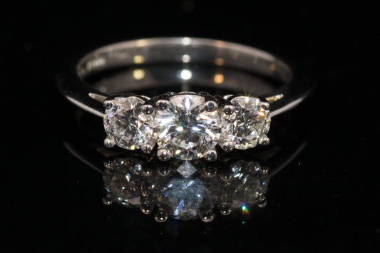 Tiffany & Co. Stunning Platinum 3 Stone Diamond Trilogy Ring. Certificated. 1.26 Carats.