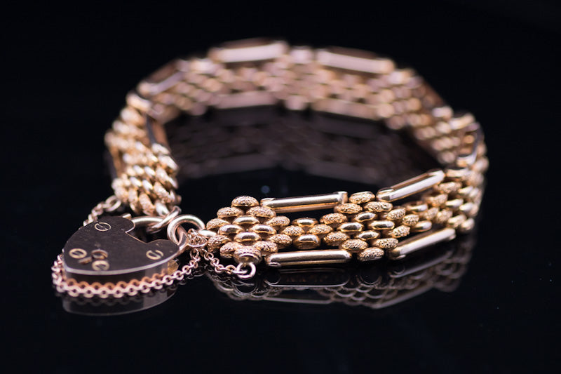 Antique 9ct Edwardian Gate Bracelet. Fantastic Condition C.1900s