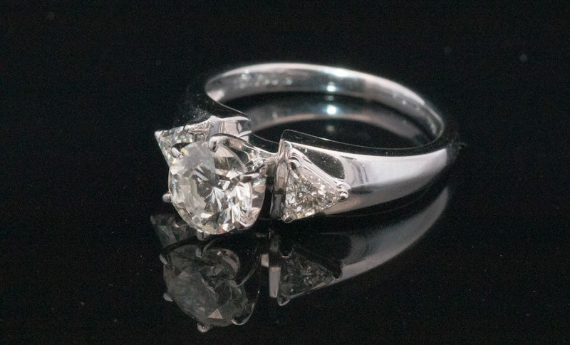 Vintage 18ct Gold and Diamond Ring. Trillion Cut Diamond Shoulders 1.37ct total From Harrods Knightsbridge