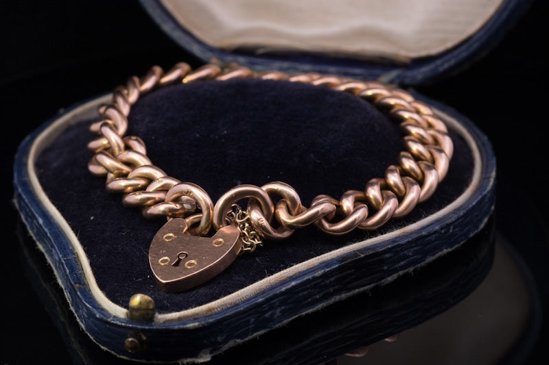Superb Antique Victorian 15ct Gold Curb Bracelet Original Padlock and Box.