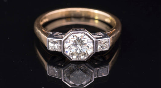 Pre-Loved Art-Deco Style. 18ct Gold Natural Diamond Ring. Octagonal Setting, Princess Diamond Shoulders. 1.00ct centre