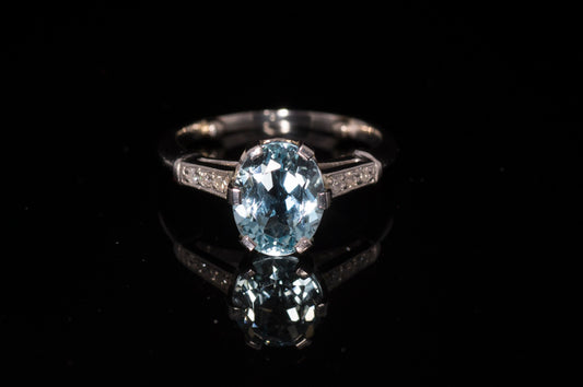 Platinum Art Deco Aquamarine and Diamond Ring. 1.9ct. Diamond Shoulders. Circa 1910
