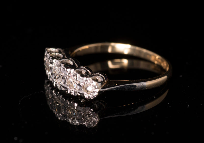 Pretty Art Deco Edwardian Antique 5 Stone Diamond Ring. 18ct Gold, Platinum Settings.
