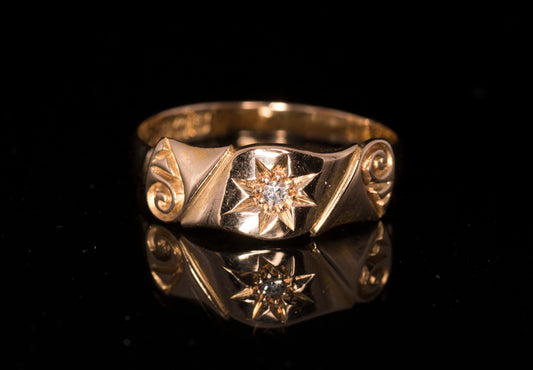 Antique 18ct Diamond Set Gypsy Ring. Birmingham 1906. Star Set. Pretty Shoulders.