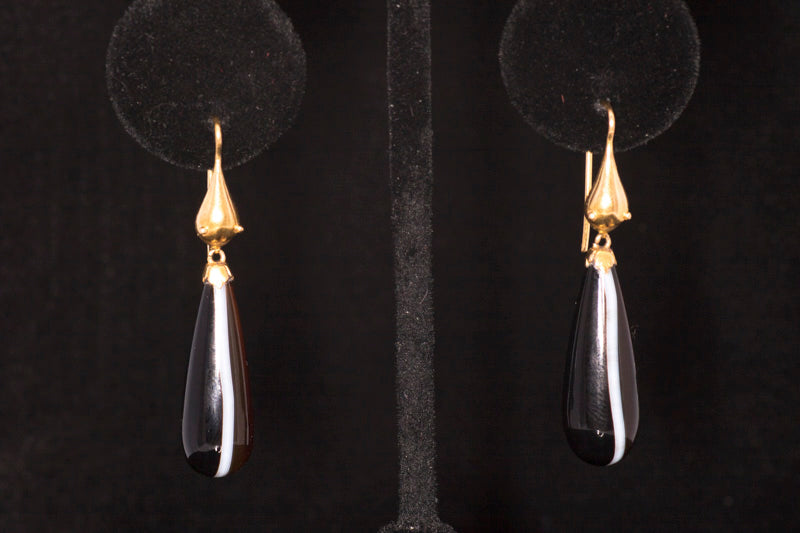 Antique Victorian 15ct Gold and Agate 'Snake' Drop Earrings. English C.1870