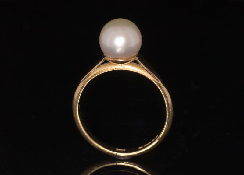 Vintage 18ct Gold and Cultured Pearl Ring. London 1985. 4.3g, Art-Deco.