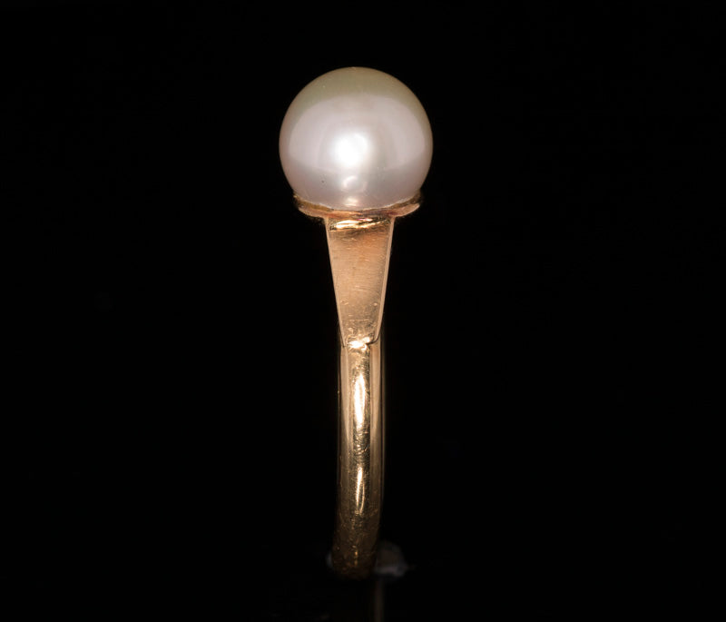 Vintage 18ct Gold and Cultured Pearl Ring. London 1985. 4.3g, Art-Deco.