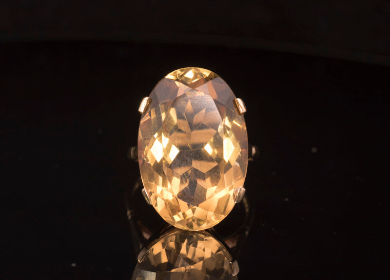 Vintage 18ct Gold Golden Citrine Dress Ring. 24cts. Hallmarked London 1972.