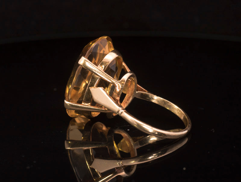 Vintage 18ct Gold Golden Citrine Dress Ring. 24cts. Hallmarked London 1972.