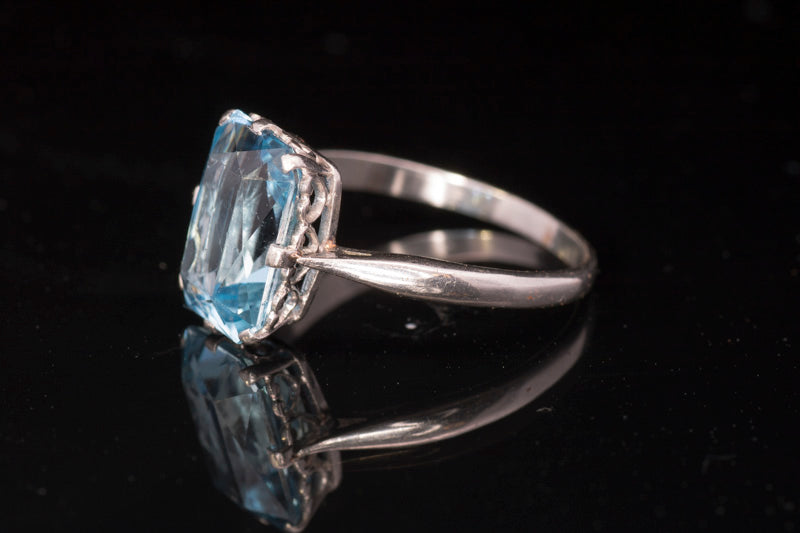 A Fine Antique 4.00ct Aquamarine Ring. Genuine Art Deco. Superb Colour, Hand Made Platinum Mount.