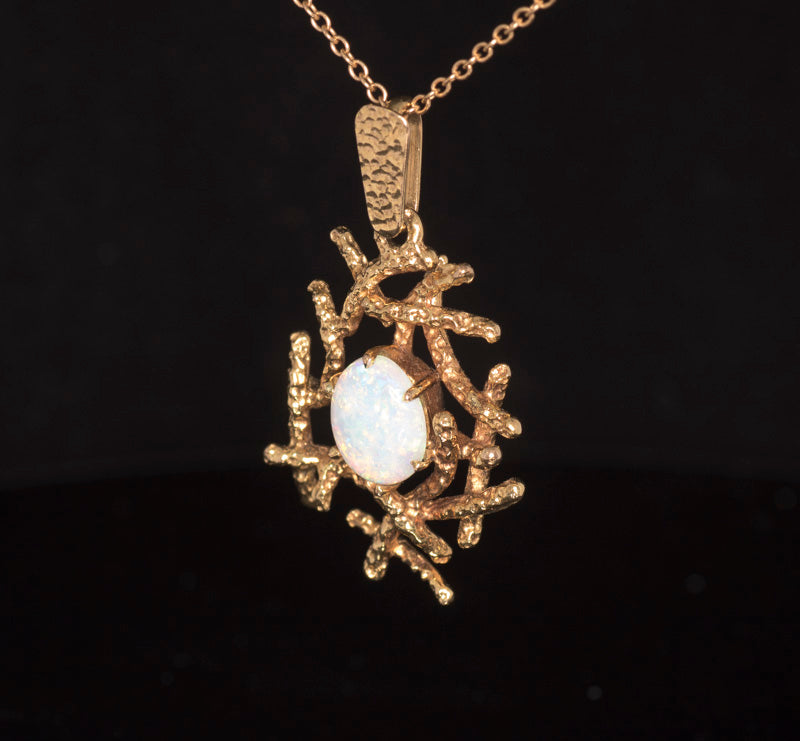 Vintage 1970's  9ct Gold, Opal Pendant. Very 'Grima' Style