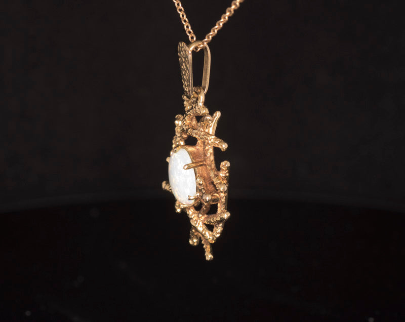 Vintage 1970's  9ct Gold, Opal Pendant. Very 'Grima' Style