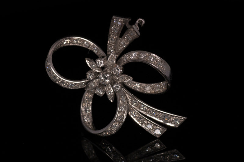 Beautiful Antique 18ct White Gold and Diamond Bow Brooch. English Circa 1948
