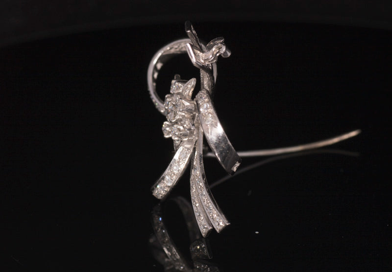 Beautiful Antique 18ct White Gold and Diamond Bow Brooch. English Circa 1948
