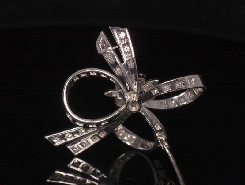 Beautiful Antique 18ct White Gold and Diamond Bow Brooch. English Circa 1948