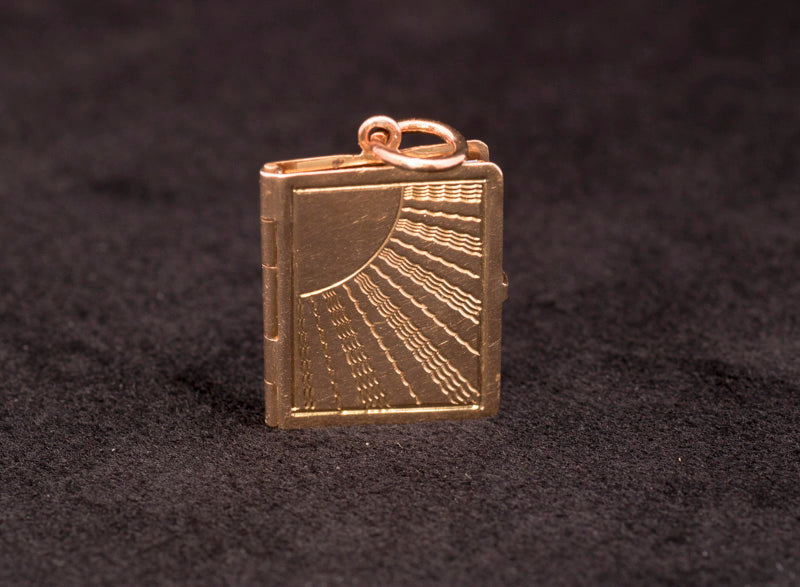Rare Vintage 9ct Gold 'Book' Family Locket / Pendant / Charm. Assayed London, 1959